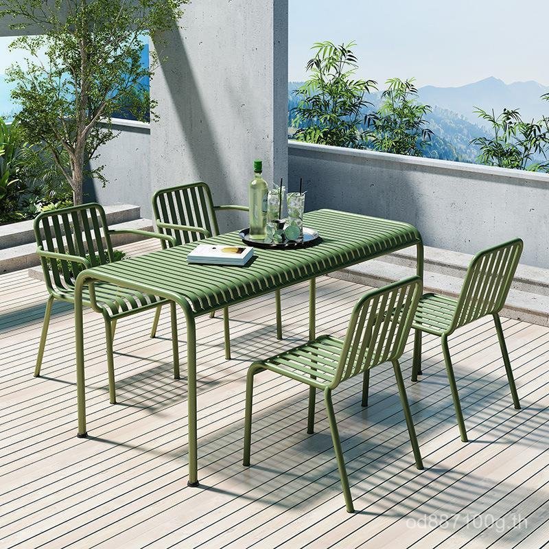 Wrought Iron Back เก้าอี้โต๊ะรับประทานอาหาร B & B โต๊ะเก้าอี้ Cafe ลานกลางแจ้ง Influencer กลางแจ้งนม