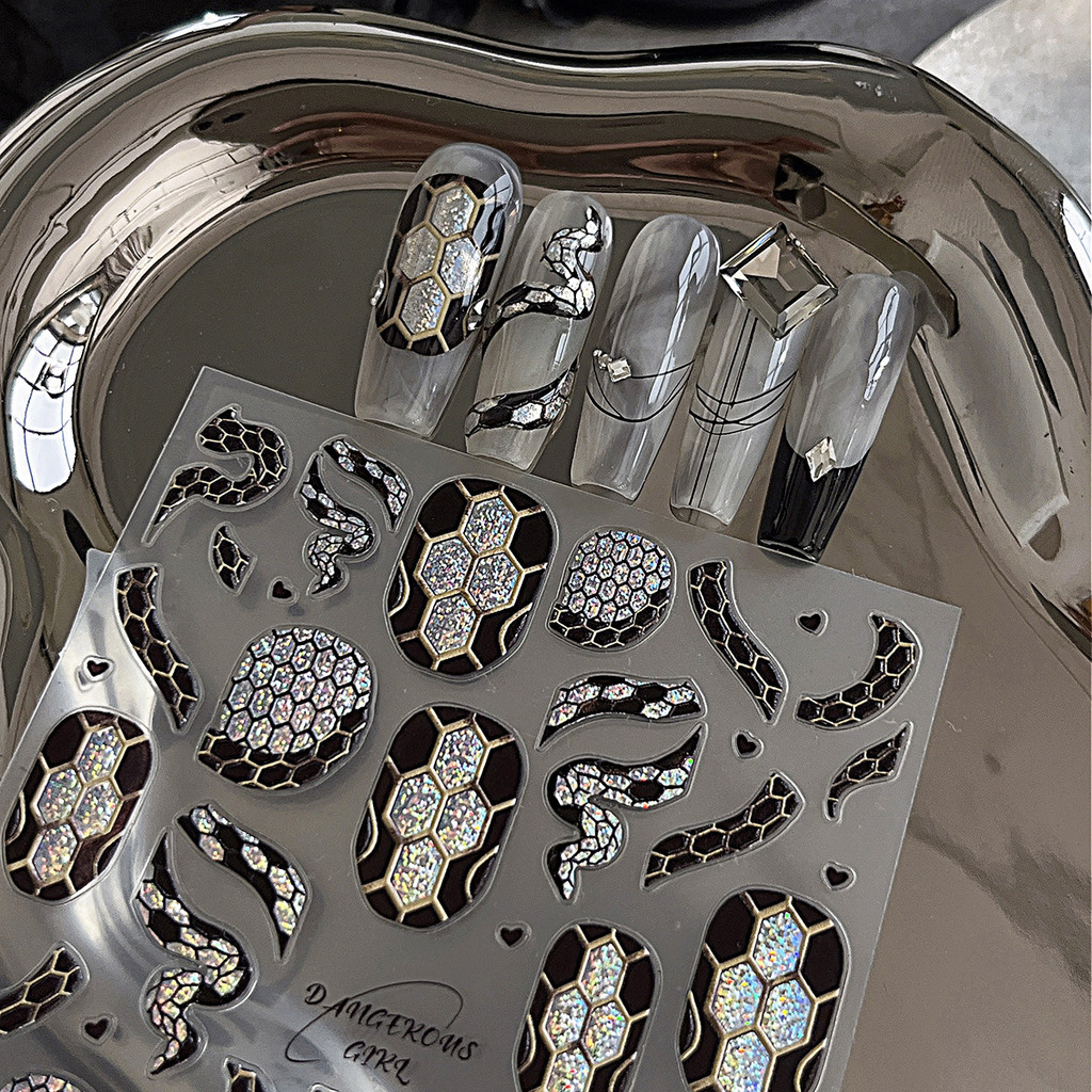 Influencer Black Symphony Snake Scale Nails Sticker Premium Snake Pattern New Craft Snake Head Nail 