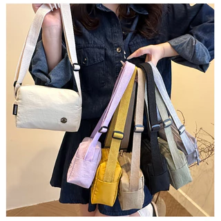 ขนาดเล็กกระเป๋าสะพายผ้าใบ สไตล์สบาย ๆ สีทึบ มีซับในทนทาน ความจุสูง เหมาะสำหรับวัยรุ่น น้ำหนักเบา