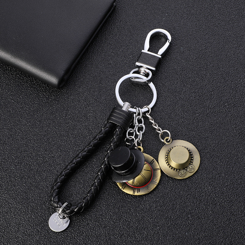 Hot Sale#One Piece Keychain Pendant Chopper Luffy Decoration Backpack Skull Keychain Car Metal Waist