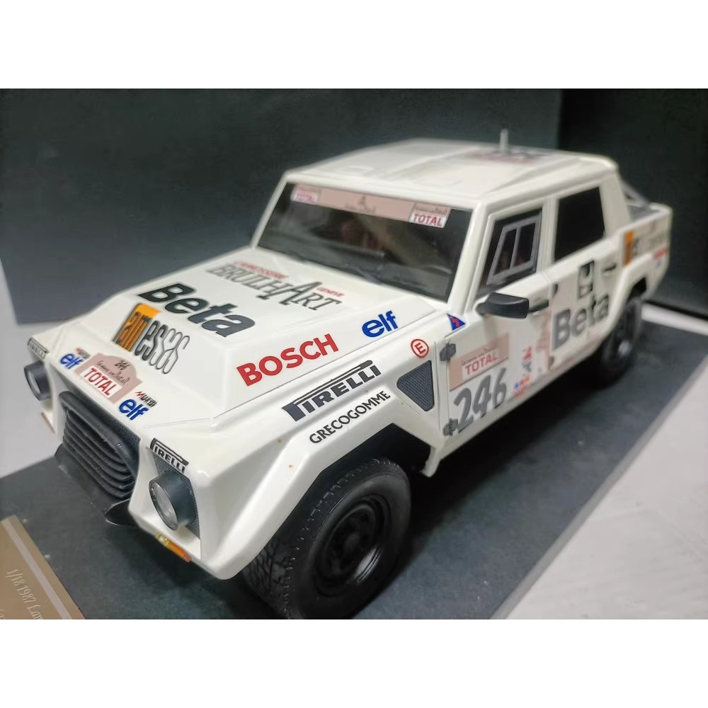 TRL 1 18 Lamborghini Dakar Tension Racing Model Lamborghini LM002 Dakar