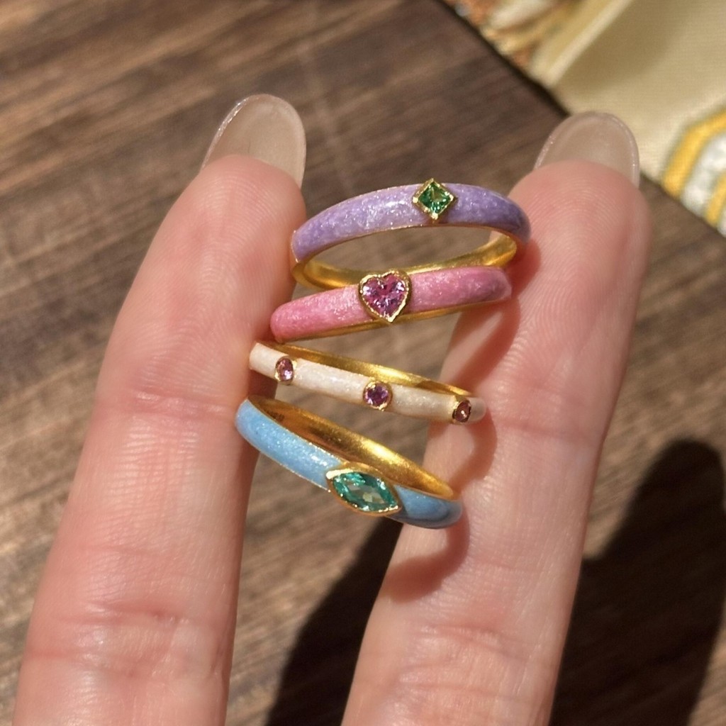 แหวนเคลือบทรงสี่เหลี่ยมหัวใจสีสันสดใส ทำจากโลหะผสม สำหรับเด็กผู้หญิง