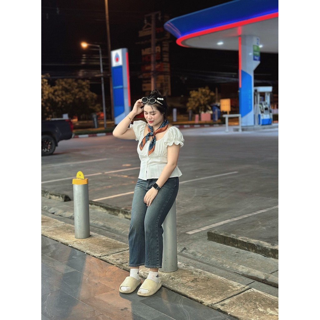 น66 เสื้อฉลุแขนตุ๊กตา กระดุมหน้า ผ้าด็อบบี้