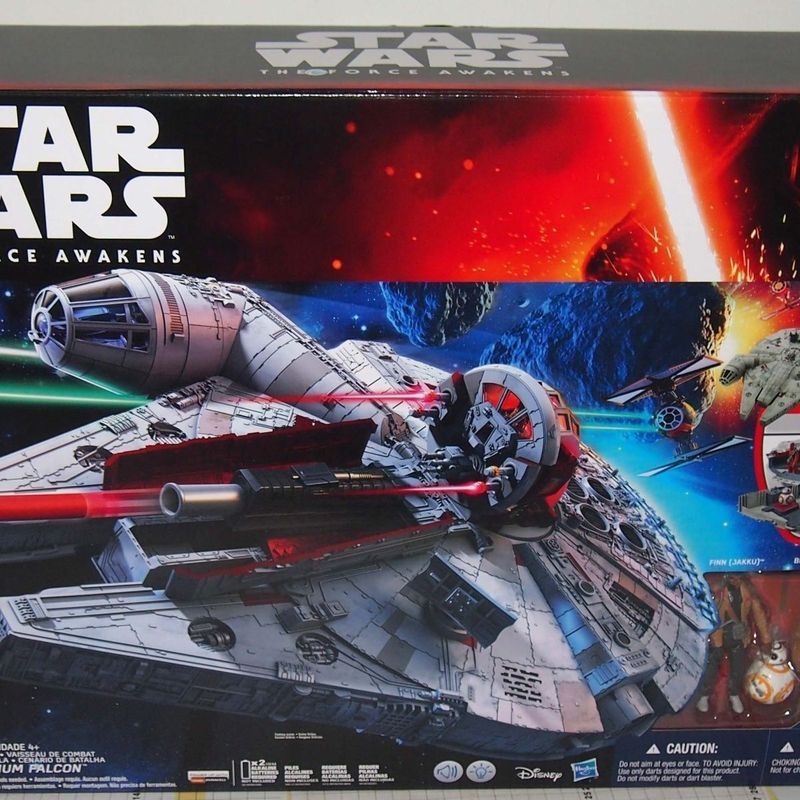 Star Wars Hasbro Millennium Falcon Star Wars 7 Q ใหม่เอี่ยม
