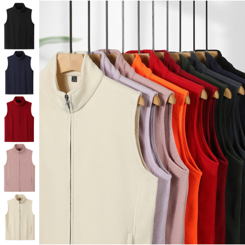 เสื้อกั๊กขนแกะผู้ชายสีพื้นเรียบหรูจาก SUIKONE