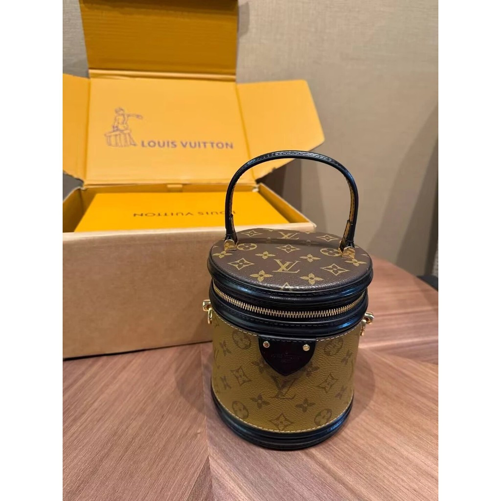 NFC Chip Classic Fortune Bucket Crossbody Bag with Steel Hardware