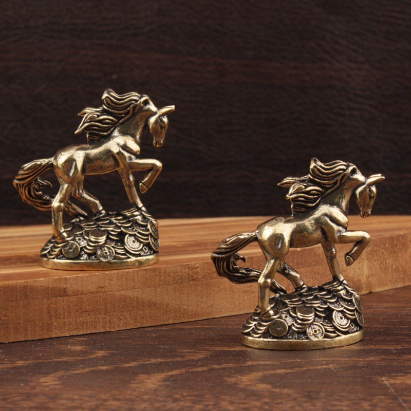 ทองเหลืองราศีทันที Rich Pony เครื่องประดับ Money-Chasing Pony เครื่องประดับความหมายทันที Rich เครื่อ