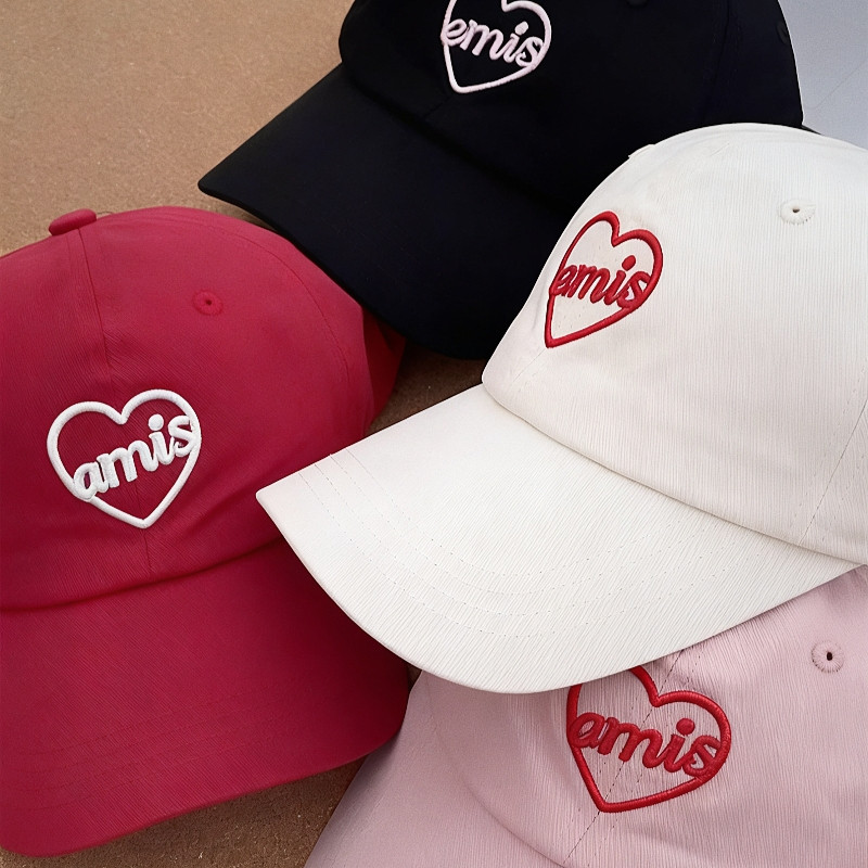 Halo studio พร้อมส่ง🔥หมวกเบสบอลลายปักอักษรหัวใจสวยงาม ไซส์ปรับได้ สวมใส่สบาย กันแดดกันUV ช่วยให้ใบหน้าดูเล็ก - รูปที่ 3