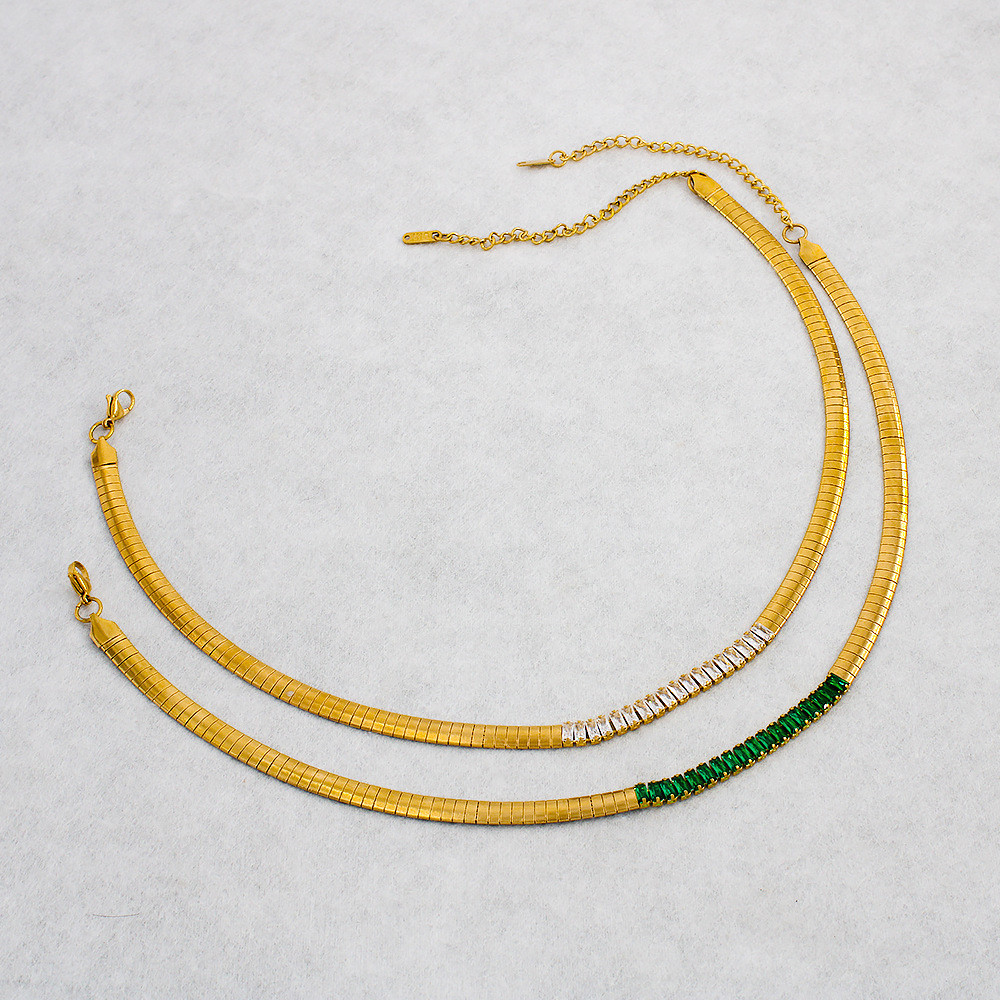 แฟชั่น Retro Zircon ฝังคองูโซ่หญิง ins High-End สแตนเลส 18K Gold Clavicle CHAIN YS118