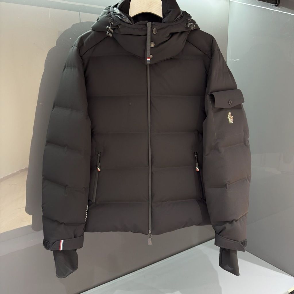 1VHS Moncl**r 2025Winter New Thickened Men's Warm Down Jacket Duck Down Hooded Short Coat
