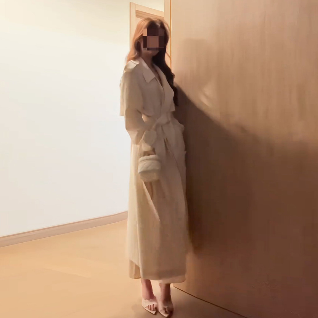 Classy Coat ปีนี้แอปริคอทชายตัวเล็กยอดนิยมWindbreaker 2025 กลางความยาวผู้หญิงใหม่ขายร้อนฤดูใบไม้ร่วง