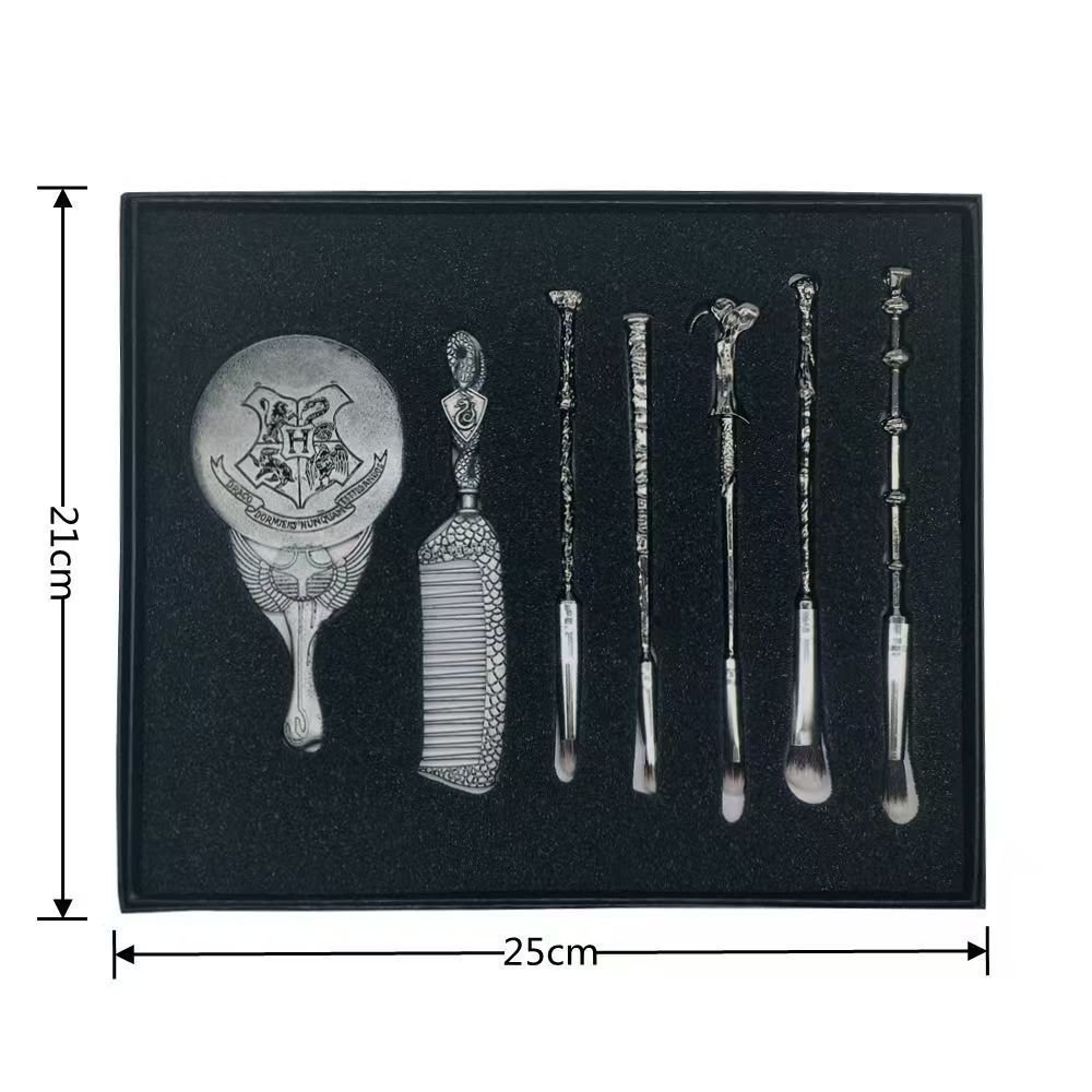 ของขวัญแปรงแต่งหน้าสุดนุ่มชุดแฮร์รี่พอตเตอร์เครื่องมือรุ่นที่สองคอนทัวร์ให้เพื่อนแท่งโลหะแปรงแต่งหน้