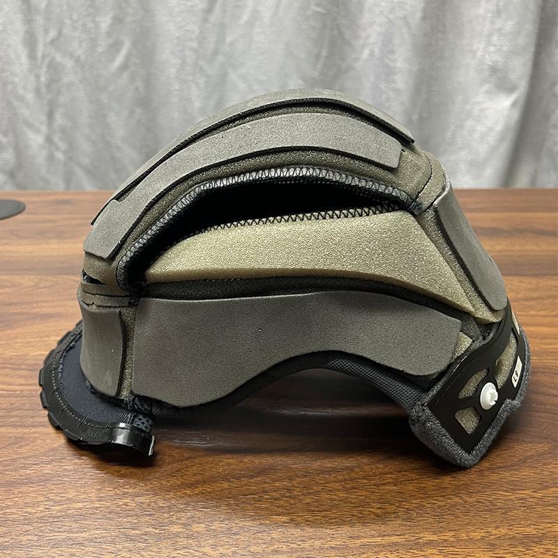 适用衬shoei 全身通用Z8头และ内厚度调节 counterting上衣套装装装装เหมาะสําหรับรองเท้าหมวกกันน็อคเต็มรูปแบบสากลZ8หัว20251110