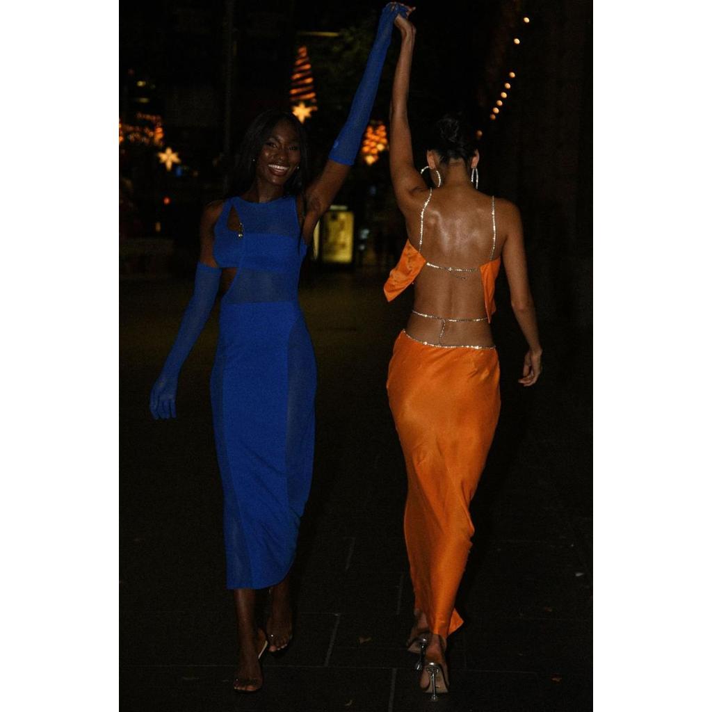 กระโปรงสั้น Meshki สไตล์ Bright Diamond Sling Halter สำหรับสาวเซ็กซี่และร้อนแรง