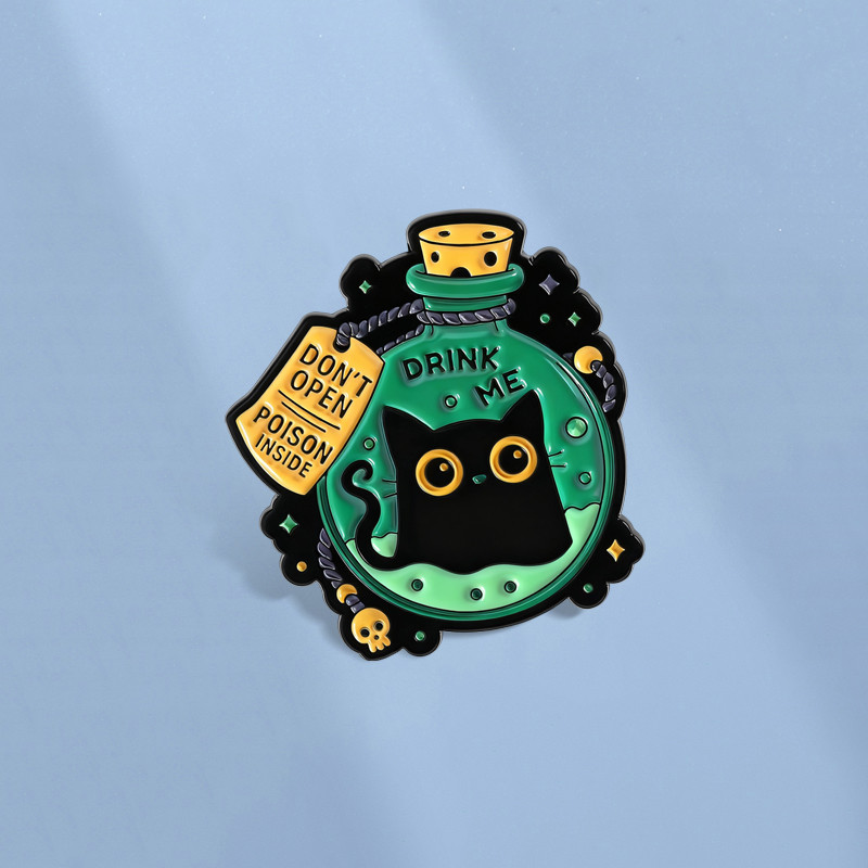 การ์ตูนน่ารักสีดําเคลือบ Pin แฟนตาซีเครื่องดื่ม Me Potion ขวดเข็มกลัดป้ายกระเป๋าเป้สะพายหลังอุปกรณ์เสริมของขวัญสําหรับเพื่อน
