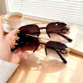 แว่นกันแดดสำหรับทั้งผู้หญิงและผู้ชาย สไตล์ยุโรป อเมริกัน ออก…