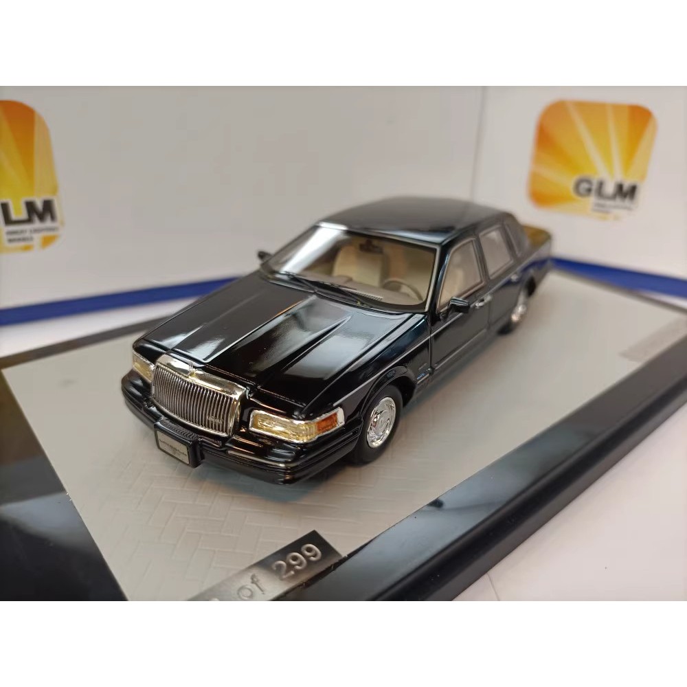 GLM 1 43 Lincoln Town Car 4 ประตู Deluxe Car รุ่น Lincoln Town Car 1997 สีดํา