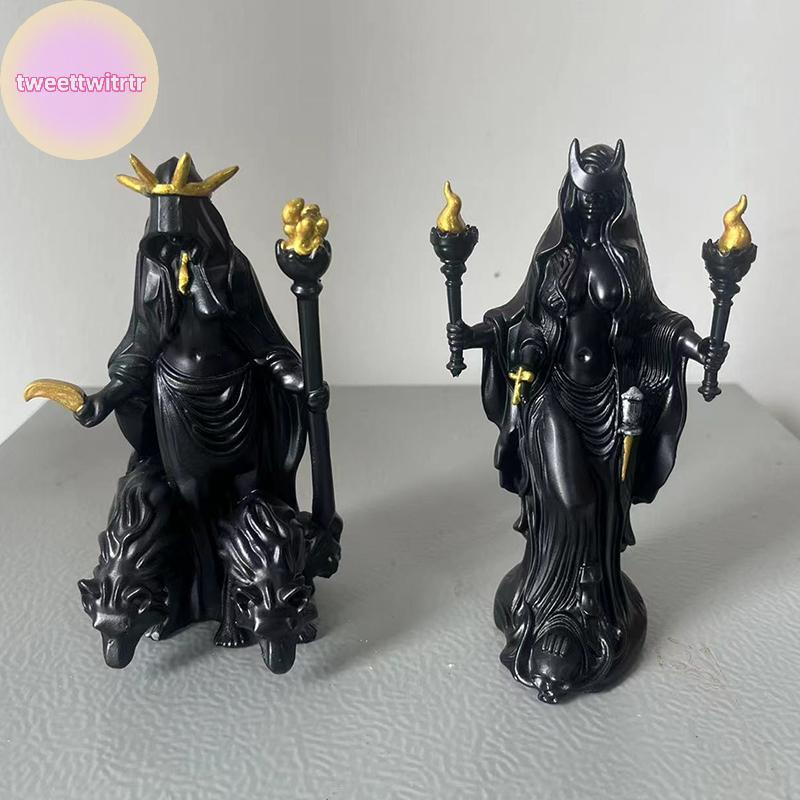 TRWITR Hekate Niktipolos, The Witch Of The Night, Underworld Hekate Phōsphoros Light-Bringer หรือ Mo