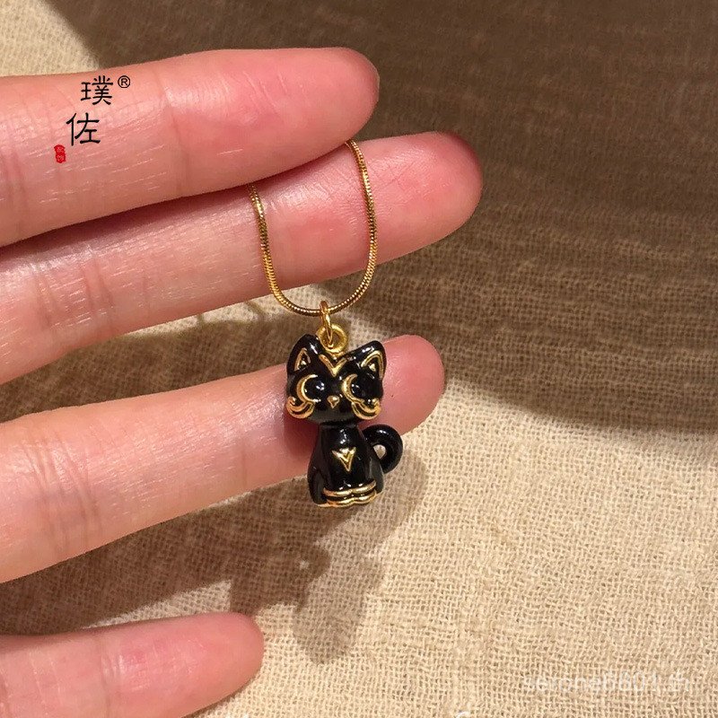 ปูโซจิน เก็บสไตล์เดียวกันทรายทองทําเองอุปกรณ์เสริมแมวดําเล็กๆน้อยๆจี้สร้อยคอหวานเย็นออกแบบโซ่กระดูกไ
