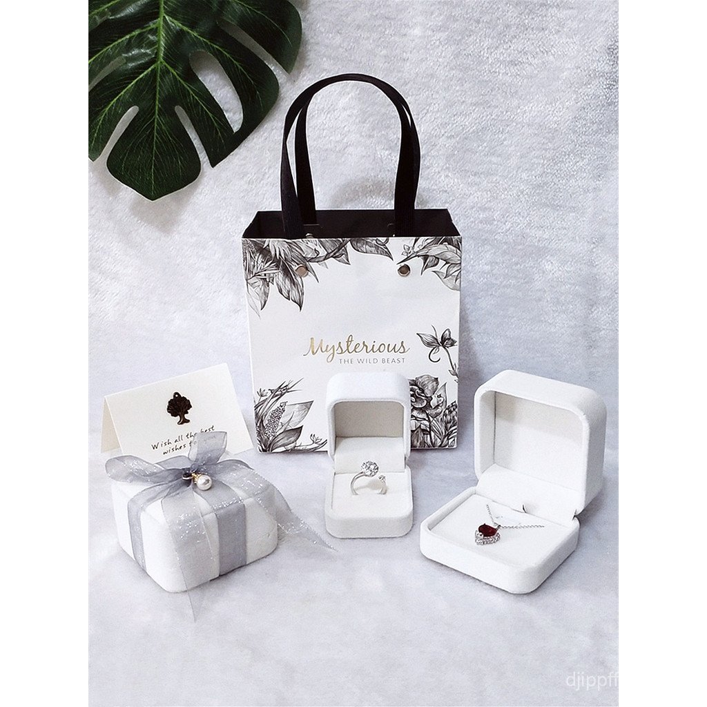 สร้อยคอเครื่องประดับข้อเสนอแหวนผ้าสักหลาดกล่องของขวัญกล่องบรรจุภัณฑ์สร้อยข้อมือหยกกล่องเครื่องประดับ