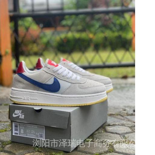 รองเท้า Nike AIR FORCE 1 07 LOW PREMIUM