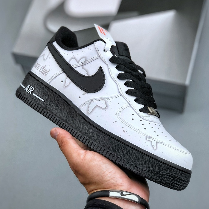 รองเท้าผ้าใบลําลองทรงเตี้ย Air Force 107 Low ZH0316-081