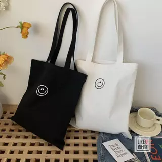 【จัดส่งจากกรุงเทพฯ】 กระเป๋าผ้ามินิมอล ขนาด 34*38CM กระเป๋าผ้า smile