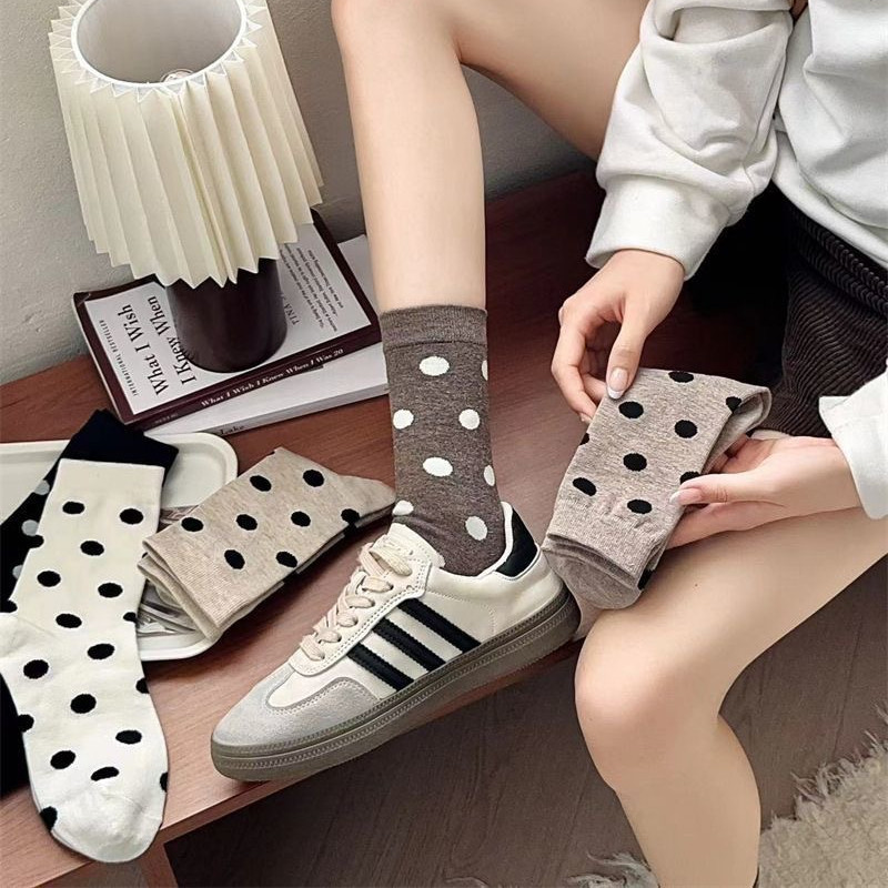 ถุงเท้าสไตล์ Maillard สำหรับผู้หญิง ออกแบบอเนกประสงค์ลายจุด Polka Dots เหมาะสำหรับฤดูใบไม้ร่วงและฤดูหนาว - รูปที่ 3