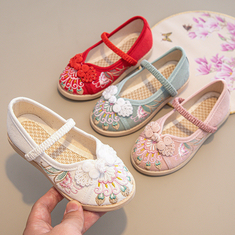 รองเท้าฮันฟูสำหรับเด็ก ทรงเก๋าปักกิ่ง สวมใส่ได้กับกระโปรงม้าใบหน้า แบบ R01