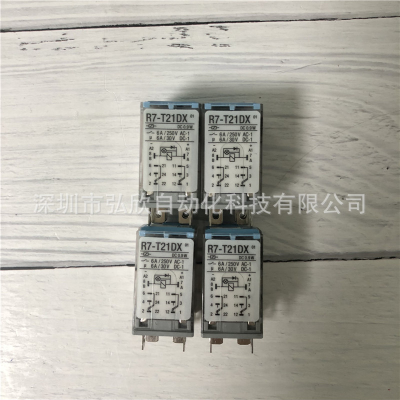 รีเลย์ Yike ดั้งเดิม R7-T21DX DC24V/C4-A40X110VDC รีเลย์ตัวแทนที่ได้รับอนุญาต
