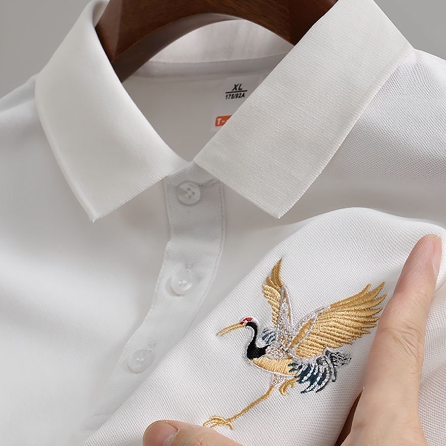 ใหม่ฤดูร้อนเสื้อยืดแขนสั้นผู้ชายสีทึบสีทึบรอบคอรอบคอสั้นสั้น TShirt ฤดูร้อนใหม่ผู้ชาย Crane ปักแขนสั