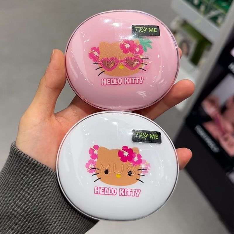 เกาหลี เกาหลี amuse Cushion หนังสีดํา Hello Kitty Co-Branded ผลิตภัณฑ์ใหม่ Jelly Powder เซรามิค Skin