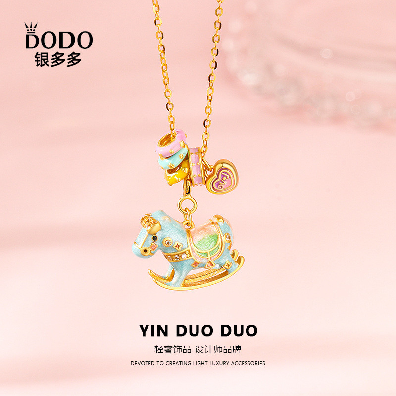 Trojan Horse Niche Macaron โยกทอง Happy s925 Little Trojan สร้อยคอผู้หญิง High-End หรูหราเงินสเตอร์ล