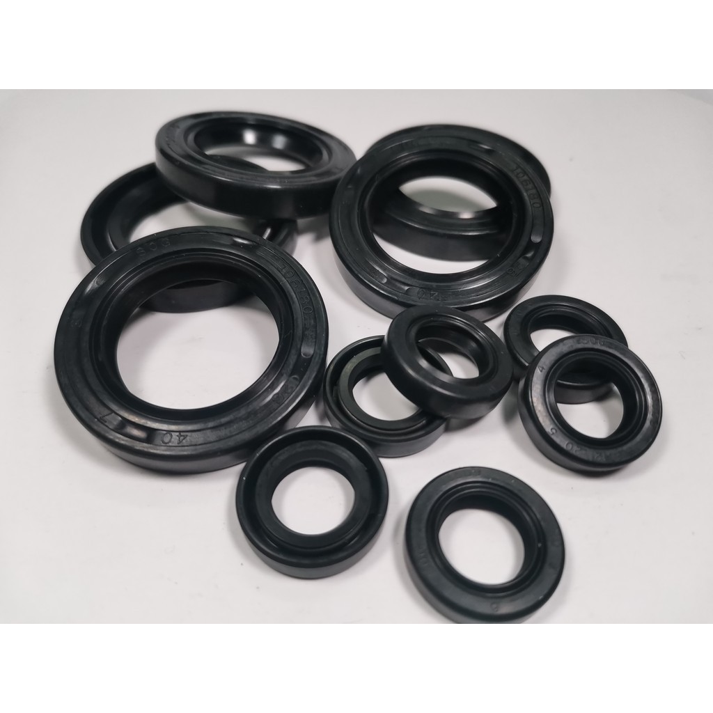 (ราคาต่อชิ้น)ซีลกันน้ำมัน ออยซีล NBR รูใน 17 มม ซีล TC 17*24*5 17*28*5 17*30*7 17*28*7 17*35*5 17*40