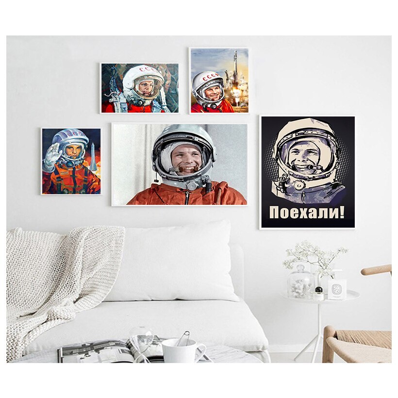 Space Heroes Yuri Gagarin โปสเตอร์พิมพ์ Wall Art สําหรับห้องนั่งเล่น Vintage ผ้าใบตกแต่งบ้าน