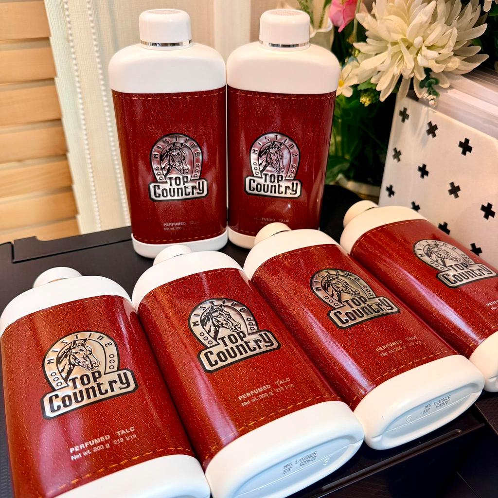 แป้งหัวม้า (แพค6ขวด) มิสทิน แป้งหอมโรยตัว กลิ่นท็อปคันทรี่  Mistine Top Country 200 กรัมx6ขวด ราคา ถูกที่สุด ดีลบีเคเค แกลเลอรีภาพที่ 2