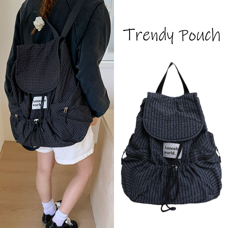 TRENDY POUCH  กระเป๋าเป้ลายสก๊อต ขนาดใหญ่ พกพาสะดวก สำหรับคนชอบสไตล์เรียบง่าย