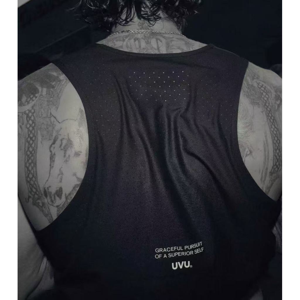 UVU Running Functional Mesh Sports เสื้อกั๊กพิมพ์ลายแขนกุดแห้งเร็ว