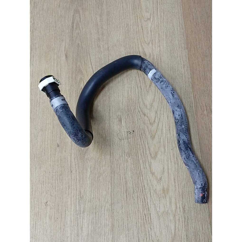 HEATER HOSE INLET / OUTLET > PART > MAZDA CX-7 2009 – 2014 > INLET E221 61 24X / OUTLET E221 61 24Y