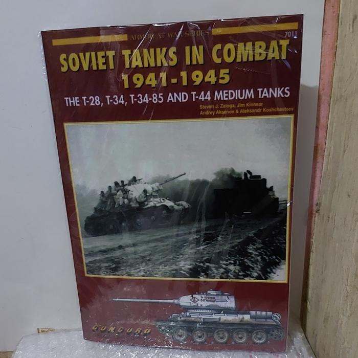 รถถังโซเวียตในหนังสือต่อสู้ 1941-1945 The T-28, T-34, T-34-85 และ T-4