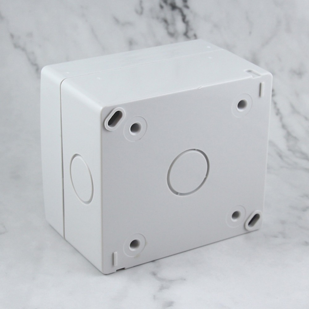 IP55 สวิตช์ซ็อกเก็ต Flip-open Design Spring Seal Buckle Knockouts สําหรับสายไฟ