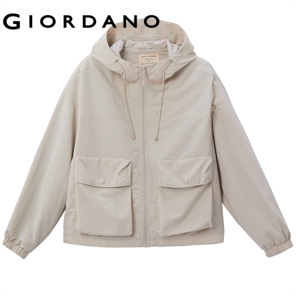 GIORDANO เสื้อแจ็คเก็ตฮู้ดผู้หญิง Women’s Hooded Lightweight Jacket (City Wander) 05375015