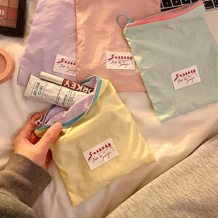 กระเป๋าแต่งหน้าแบบพกพาบาง Macaron สีจับคู่กระเป๋าเครื่องสําอางความงามสูง Simple Zipper Organizer多巴妆化包 - รูปที่ 2