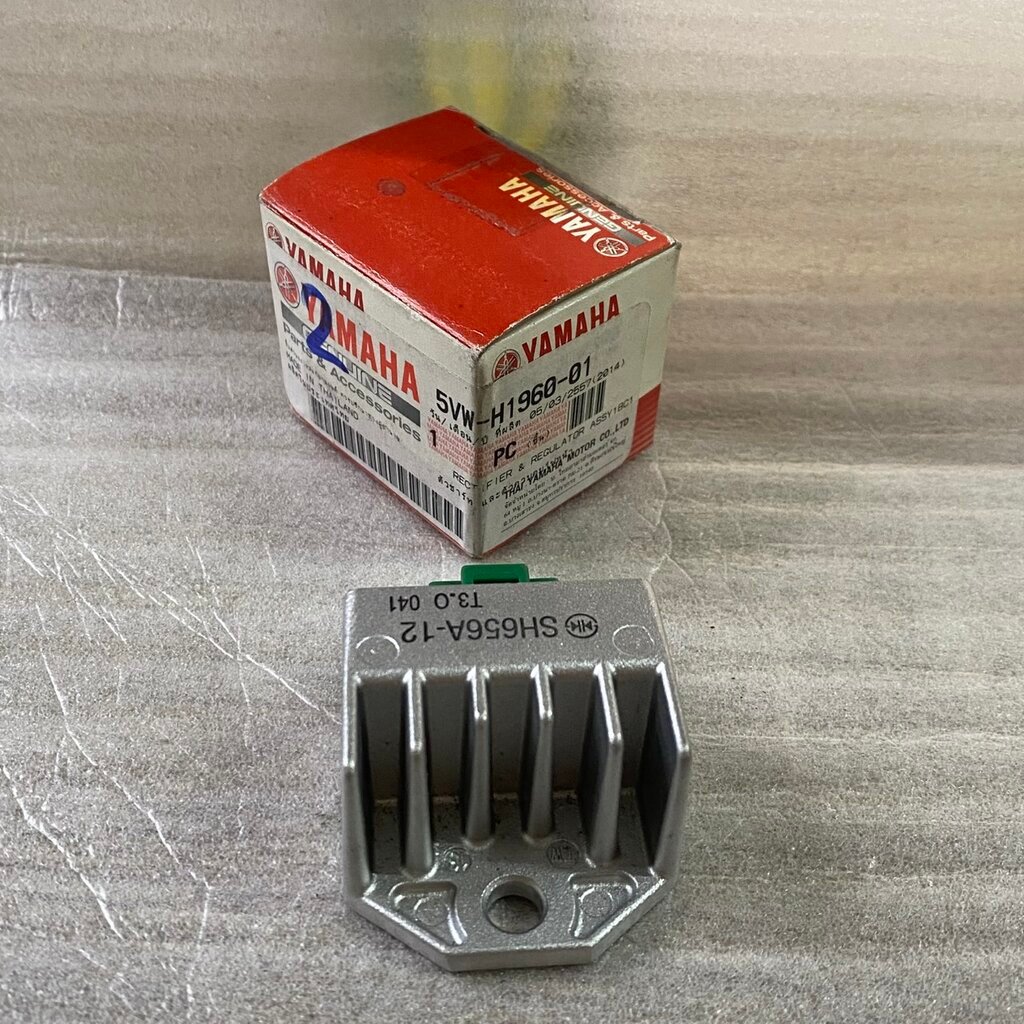 ตัวชาร์ท และตัวควบคุมไฟหน้า สำหรับรุ่น NOUVO,SPARK135, SPARK NANO, MIO, FINO, X-1, X-1R, JT110 อะไหล