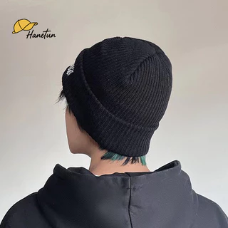 ฟรีค่าขนส่ง🚚หมวกไหมพรมปักลายอินเทรนด์ สไตล์สตรีท unisex หมวกฮิปฮอปแฟชั่นอเนกประสงค์ กันหนาวฤดูหนาว.เทศกาลปีใหม่2026