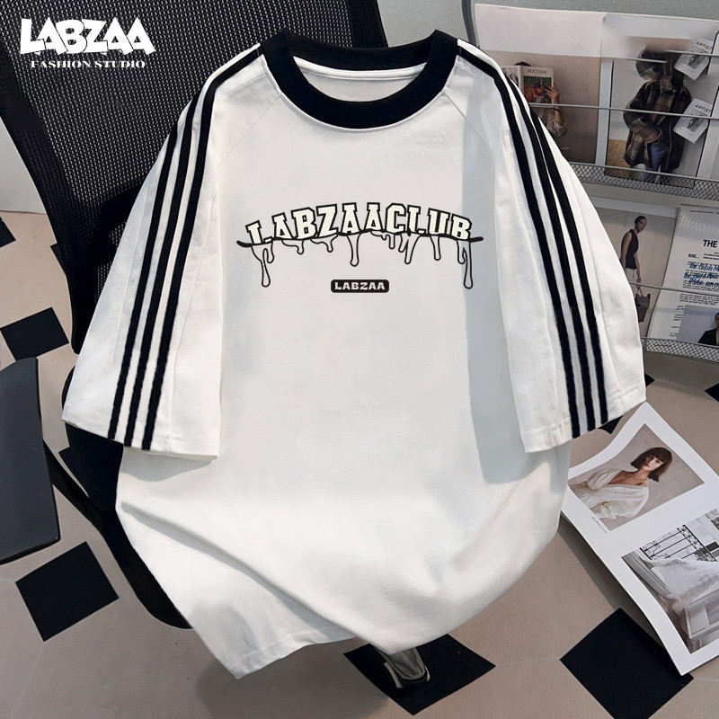 LABZAA ใหม่ล่าสุด💫ลายพิมพ์ตัวอักษร แขนสั้น คอกลม เสื้อยืด สไตล์เกาหลี ผู้ชาย แฟชั่น oversize YG2863