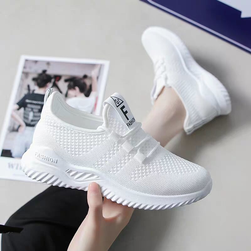 รองเท้าผ้าใบตาข่ายทอบินสีขาบ สำหรับผู้หญิง ไซส์ 35-42 พร้อมสต็อกและจัดส่งฟรี