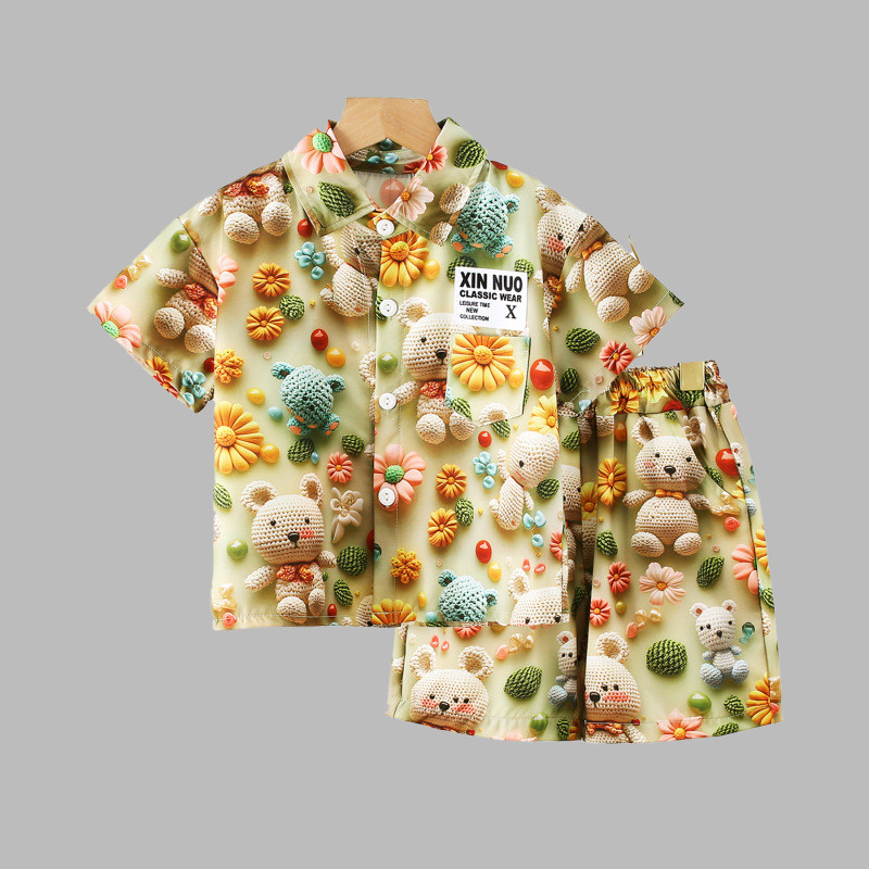 2025 เสื้อเชิ้ตแขนสั้นเด็กชายฤดูร้อนสไตล์ฮ่องกงลําลองด้านบนเด็กแฟชั่นระบายอากาศ เปล