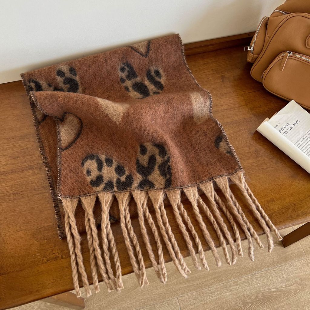 2EQA High-Endเสือดาวพิมพ์Plushถักผ้าพันคอหญิงฤดูใบไม้ร่วงฤดูหนาวLove Heart 2025 คอป้องกันWarm Cold P