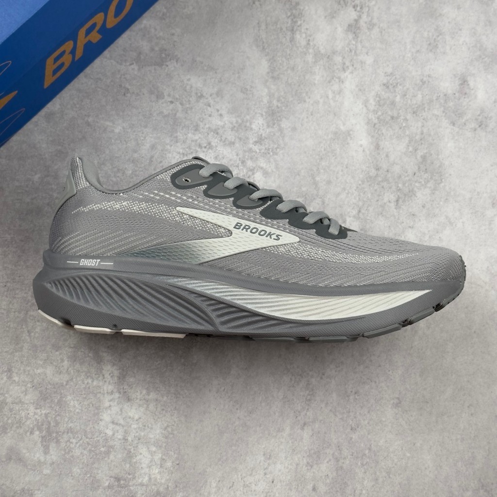 รองเท้าวิ่ง Brooks Ghost 17 สำหรับผู้ชาย ดีไซน์ตาข่ายระบายอากาศได้ดี มาพร้อมโฟม DNA LOFT V2 และพื้นย